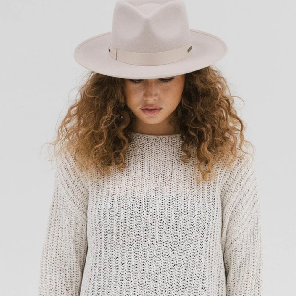 Gigi Pip - Monroe Rancher Oatmeal